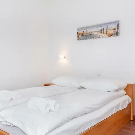 Apartamenty Morskie Oko By Noclegi Renters Miedzyzdroje Exterior photo